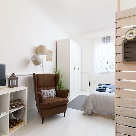 Lovely With Garden In Vatican Museums Trastevere Apartment Рим Екстериор снимка