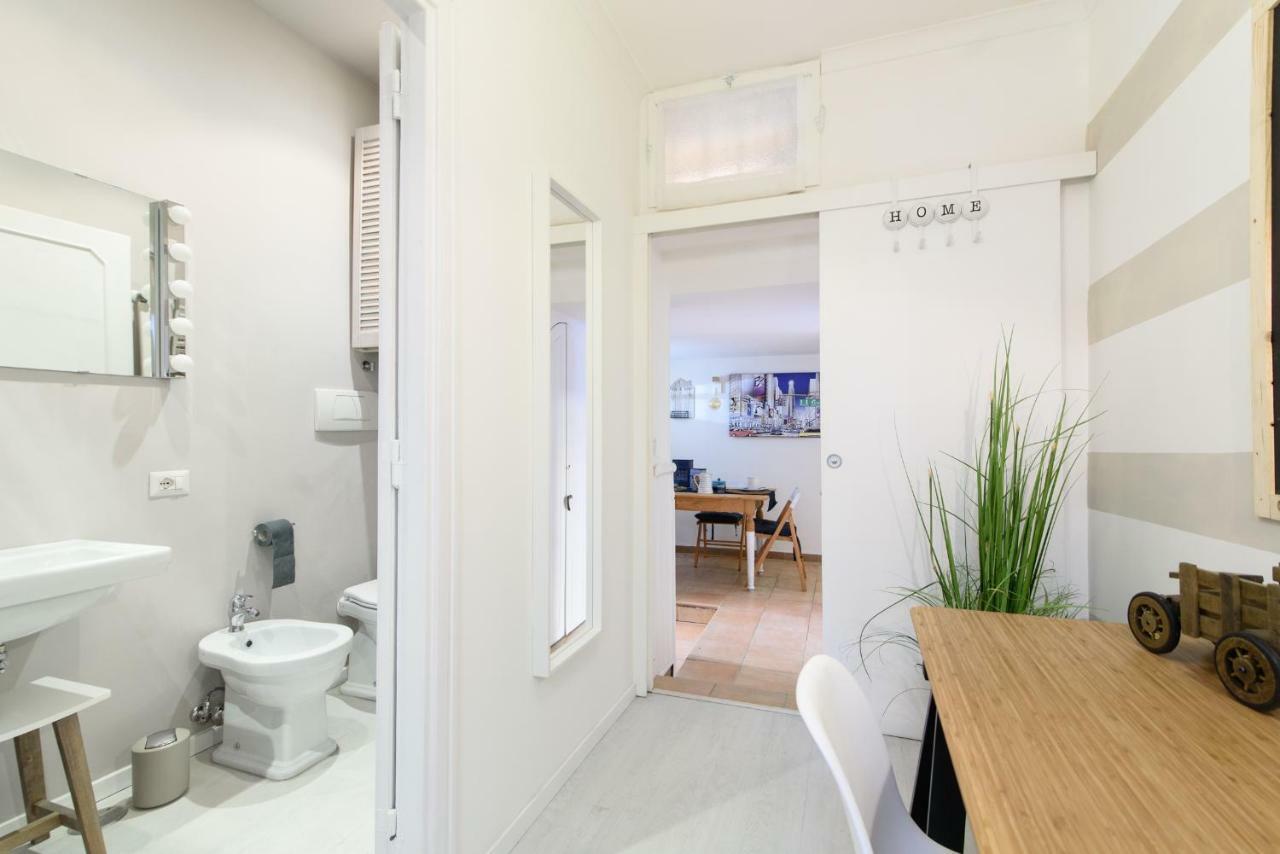 Lovely With Garden In Vatican Museums Trastevere Apartment Рим Екстериор снимка
